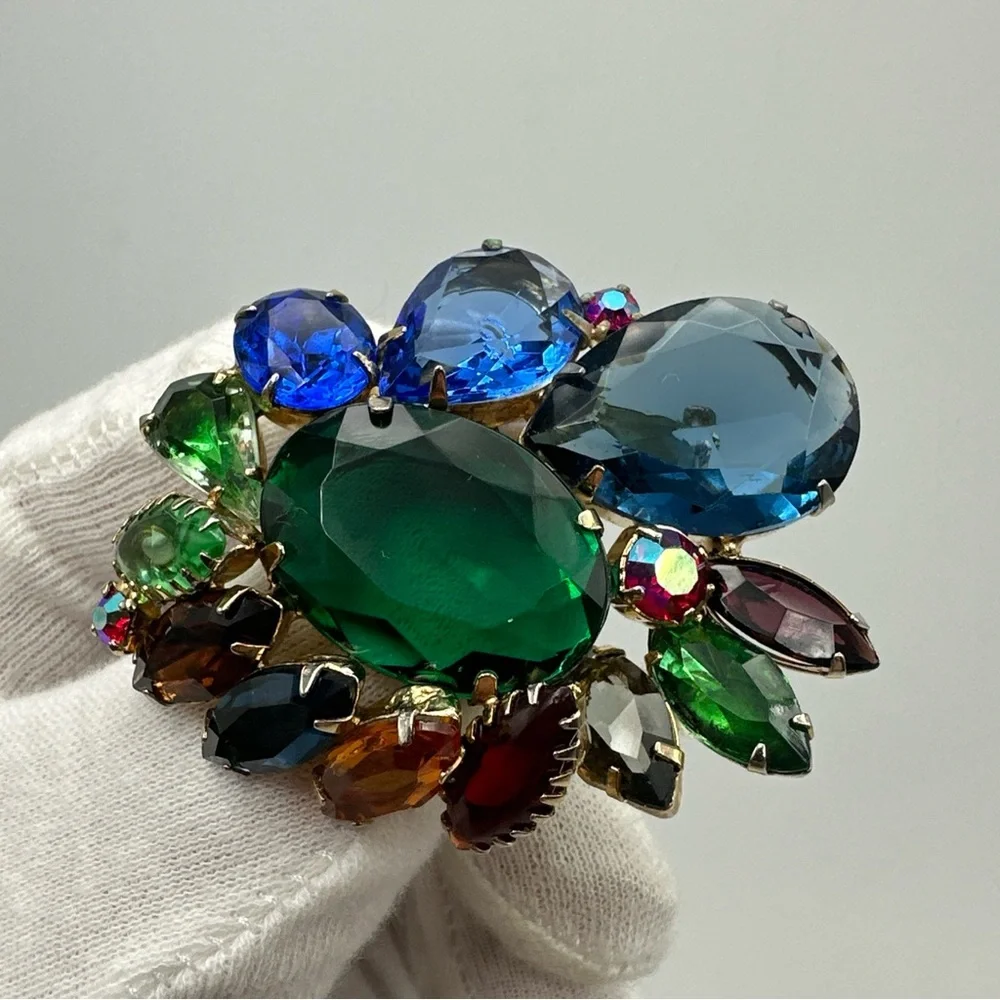 Vintage Designer by Juliana, brooch, multi colored stones #638‎